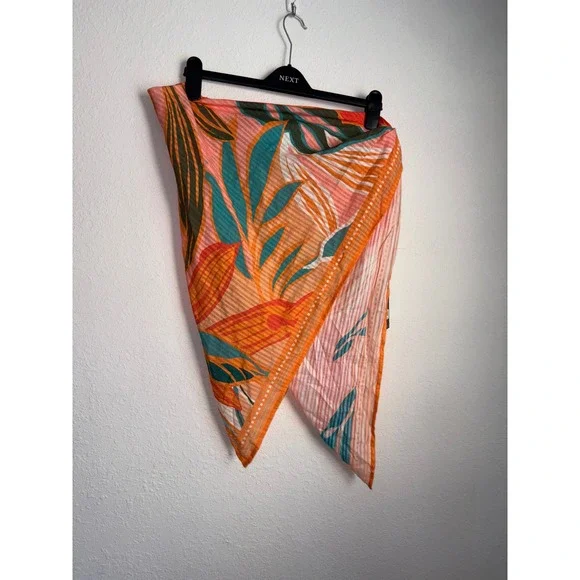 Vitamin A Tropical Botanical Print Sarong Cover Up One Size Fits Most - Picture 3 of 5